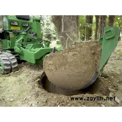 意大利自走式土球挖樹機 Holmac SAS HZC 24